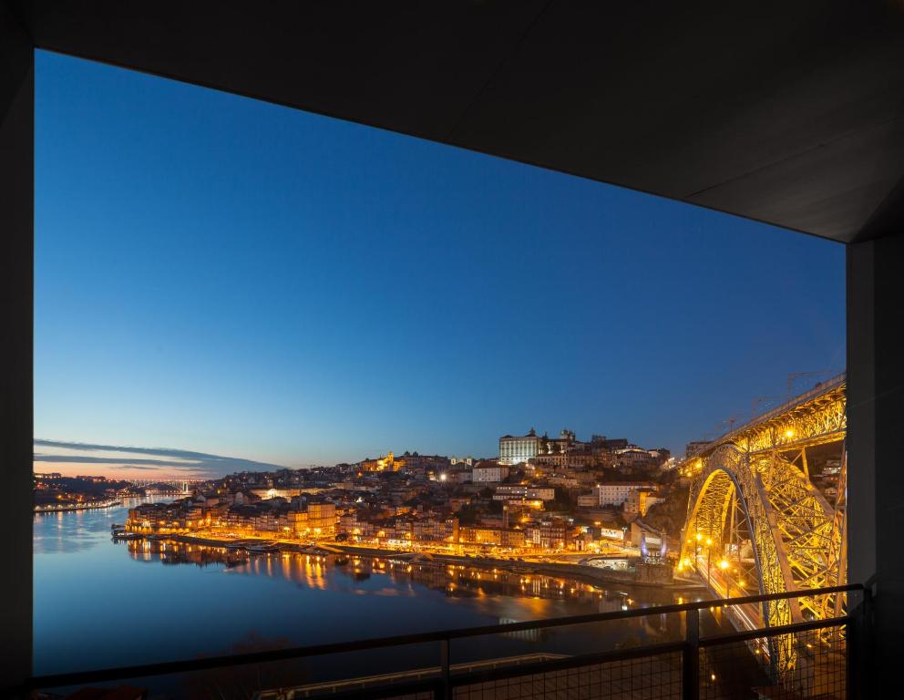 Апартаменты (Апартаменты в пентхаусе с видом на реку) апарт-отеля Oh! Porto Apartments, Вила-Нова-ди-Гая