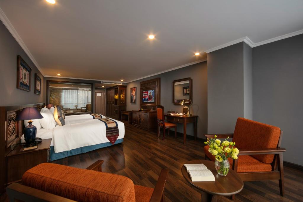 Двухместный (Улучшенный двухместный номер с 1 кроватью или 2 отдельными кроватями) отеля Pistachio Hotel Sapa, Сапа