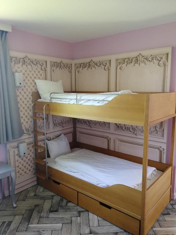 Сьюит (Люкс «Принцесса»), Explorers Hotel at Disneyland® Paris