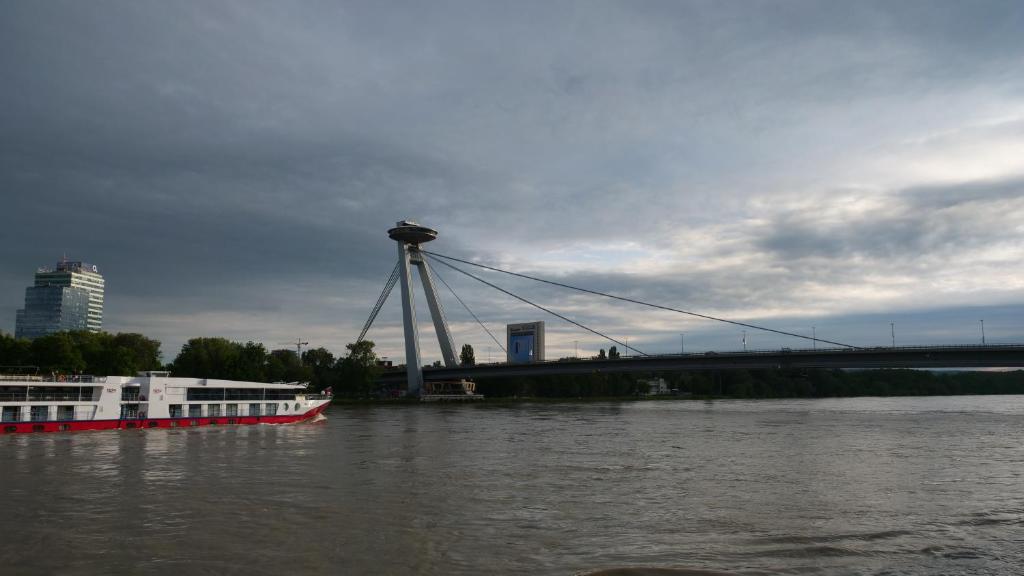 Сьюит (Полулюкс с террасой), Botel Gracia