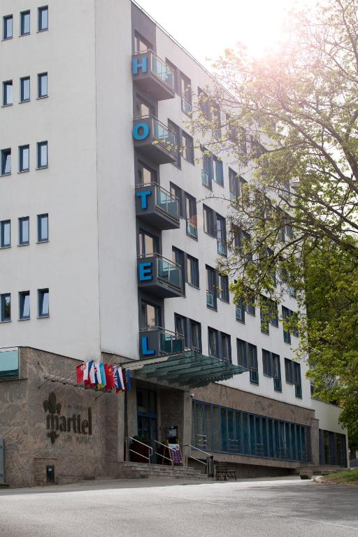 Отель Marttel