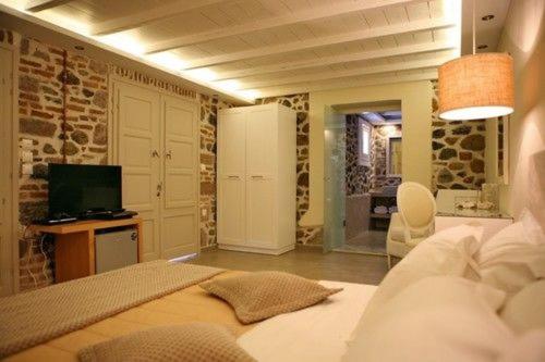 Двухместный (Улучшенный двухместный номер с 1 кроватью) отеля Oikies Small Elegant Houses, Митилини