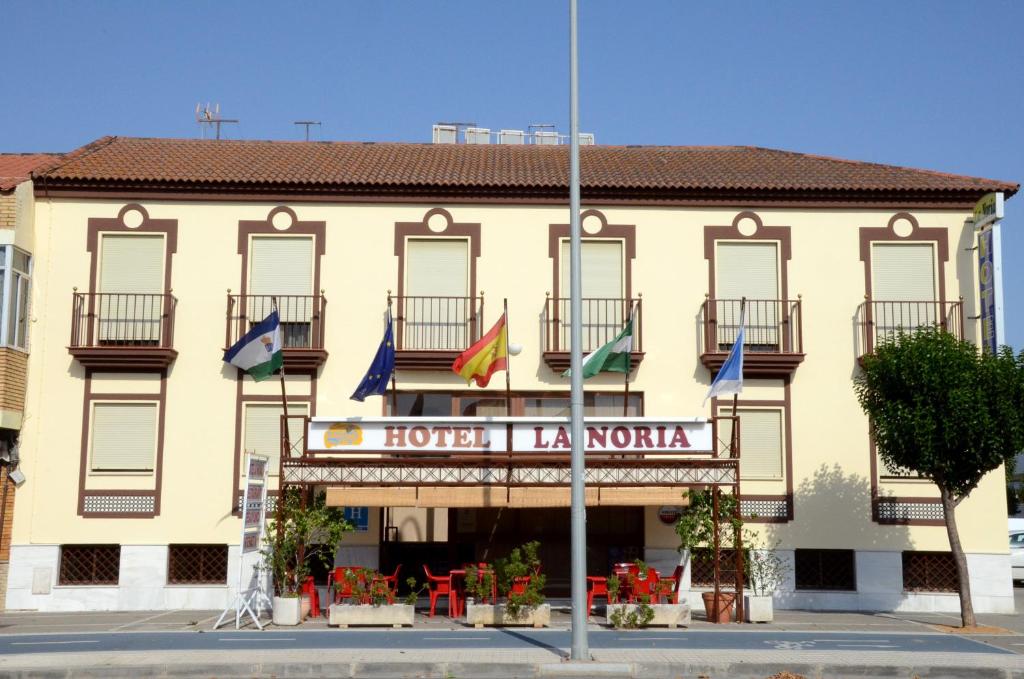 Отель Hotel La Noria, Севилья