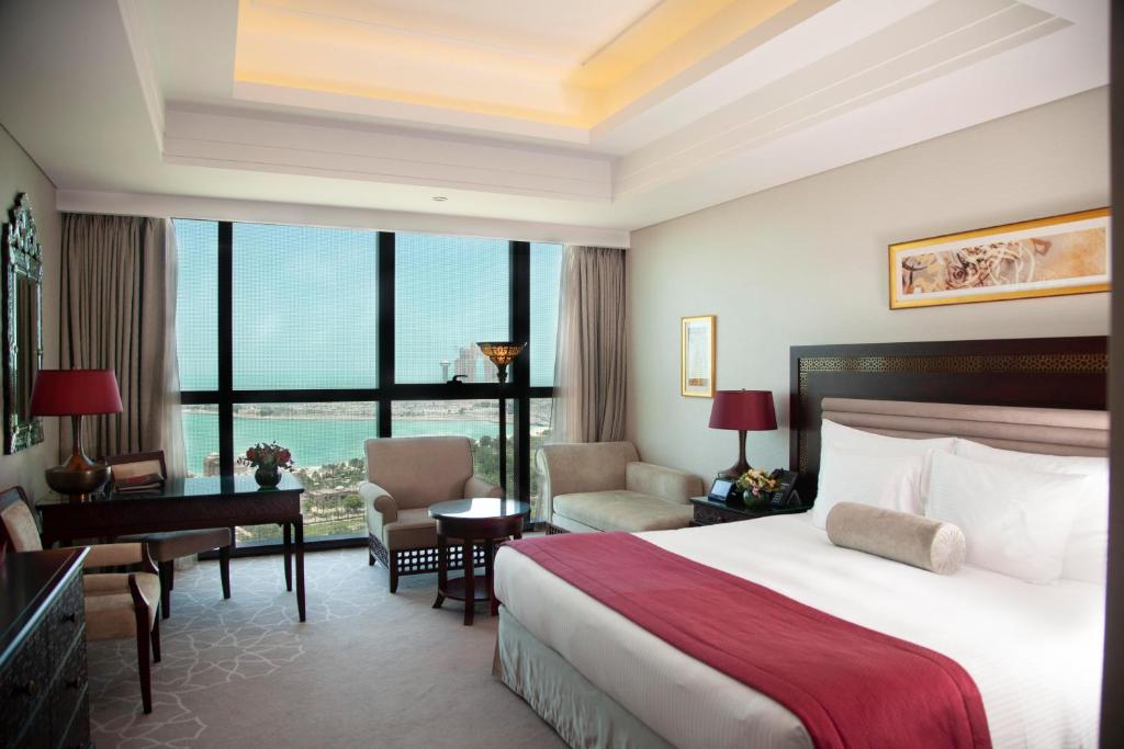 Двухместный (Номер «Премьер») отеля Bab Al Qasr Hotel, Абу-Даби
