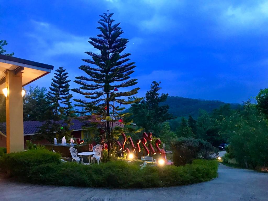 Двухместный (Двухместный номер с 1 кроватью и видом на горы) курортного отеля Baan Suan Rojjana, Сарабури