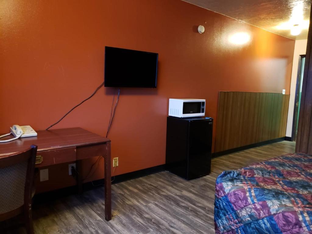 Одноместный (Бюджетный одноместный номер) мотеля Best Value Inns - Portland, Портленд