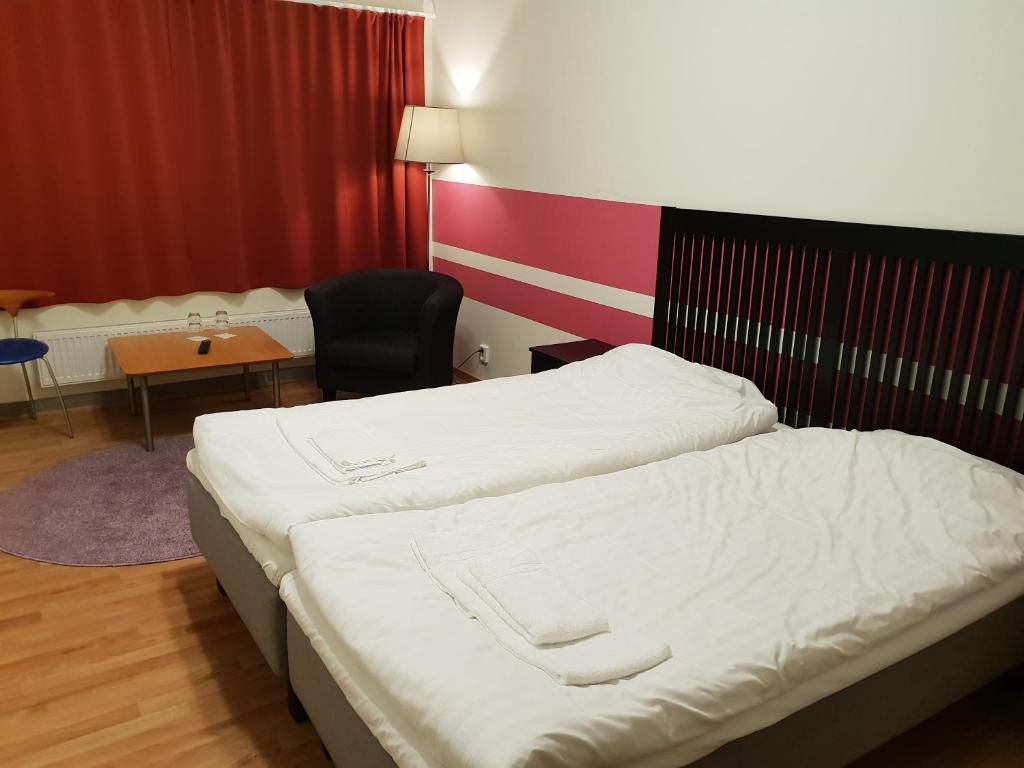 Двухместный (Стандартный двухместный номер с 1 кроватью или 2 отдельными кроватями) мотеля Trestads Värdshus Hotell&Pensionat, Уддевалла