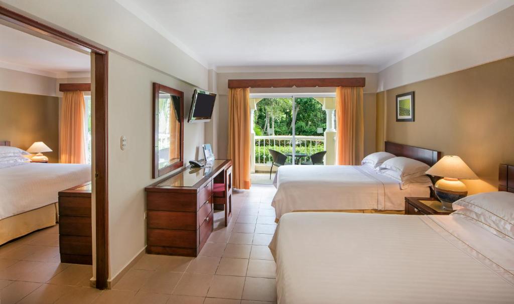 Двухместный (Стандартный двухместный номер с 1 кроватью (для 2 взрослых и 2 детей)) курортного отеля Occidental Caribe - All Inclusive, Пунта-Кана