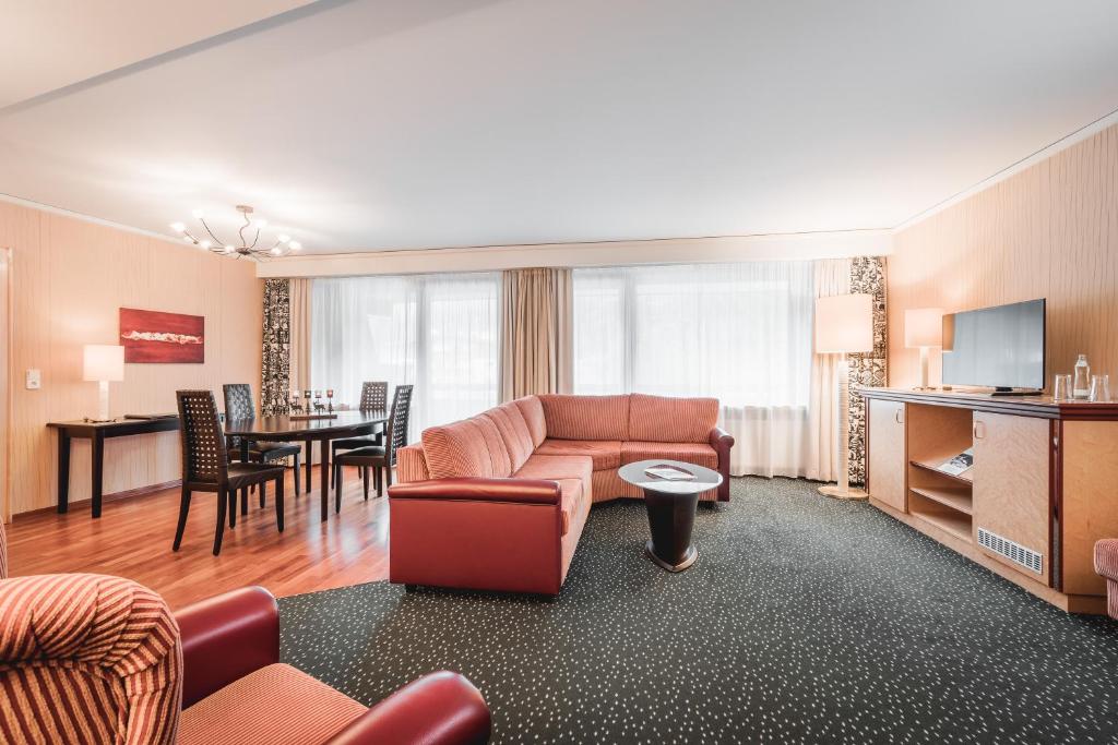 Сьюит (Улучшенный люкс) отеля Krumers Alpin Resort & Spa, Зефельд-ин-Тироль