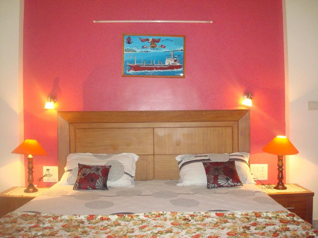 Двухместный (Двухместный номер Делюкс с 1 кроватью) отеля SABS Bed and Breakfast, Нью-Дели