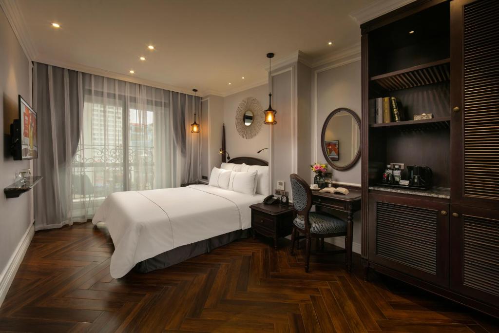 Двухместный (Представительский двухместный номер с 1 кроватью или 2 отдельными кроватями и балконом) отеля Duy Anh Hanoi Hotel, Ханой