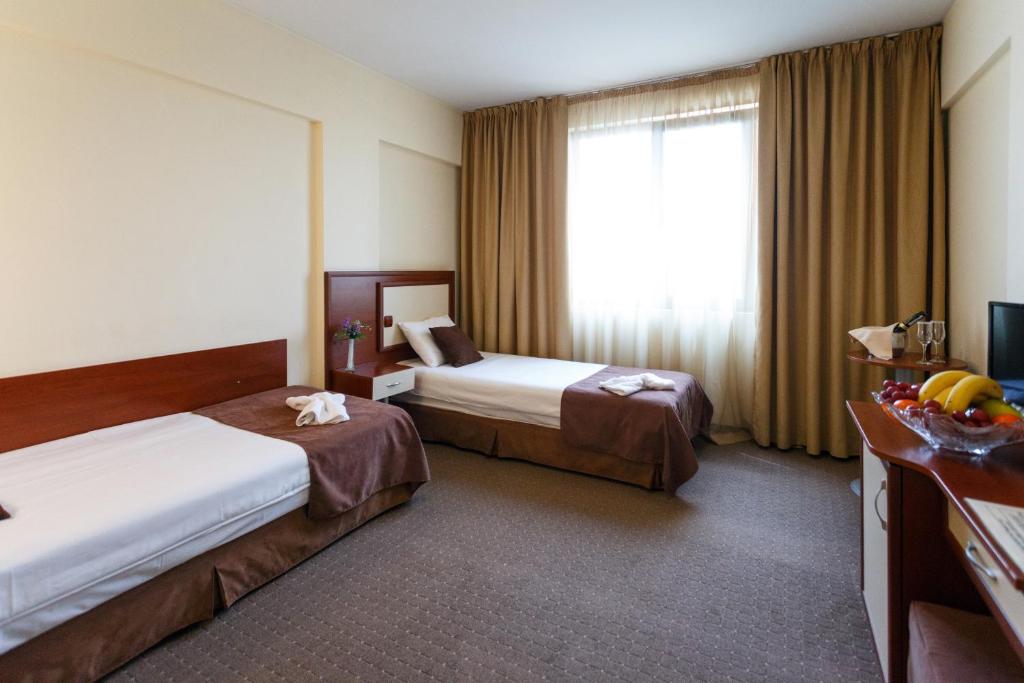 Двухместный (Стандартный двухместный номер с 2 отдельными кроватями) отеля Nadejda Hotel, София