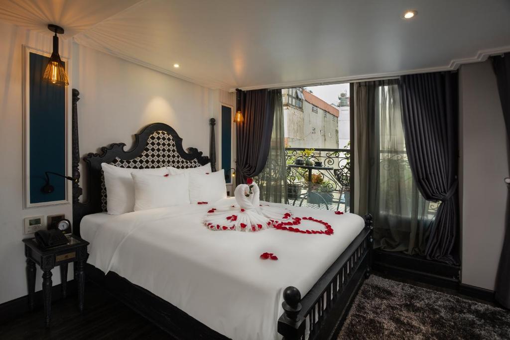 Двухместный (Двухместный номер для новобрачных с 1 кроватью и видом на город) отеля Hanoi Esplendor Hotel and Spa, Ханой