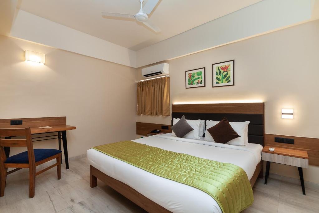 Двухместный (Улучшенный номер с 1 спальней) курортного отеля So My Resorts, Калангут