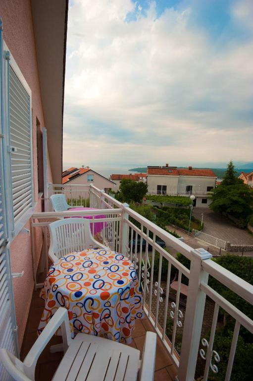 Двухместный (Двухместный номер (2-3 взрослых)) апартамента Apartments Njivice, Нивице (Западная Хорватия)