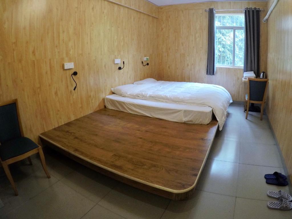 Двухместный (Двухместный номер с 1 кроватью) хостела Catalpa Garden Youth Hostel, Гуанчжоу