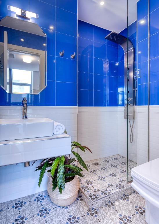 Апартаменты (Апартаменты в пентхаусе), The Pinnacle Athens