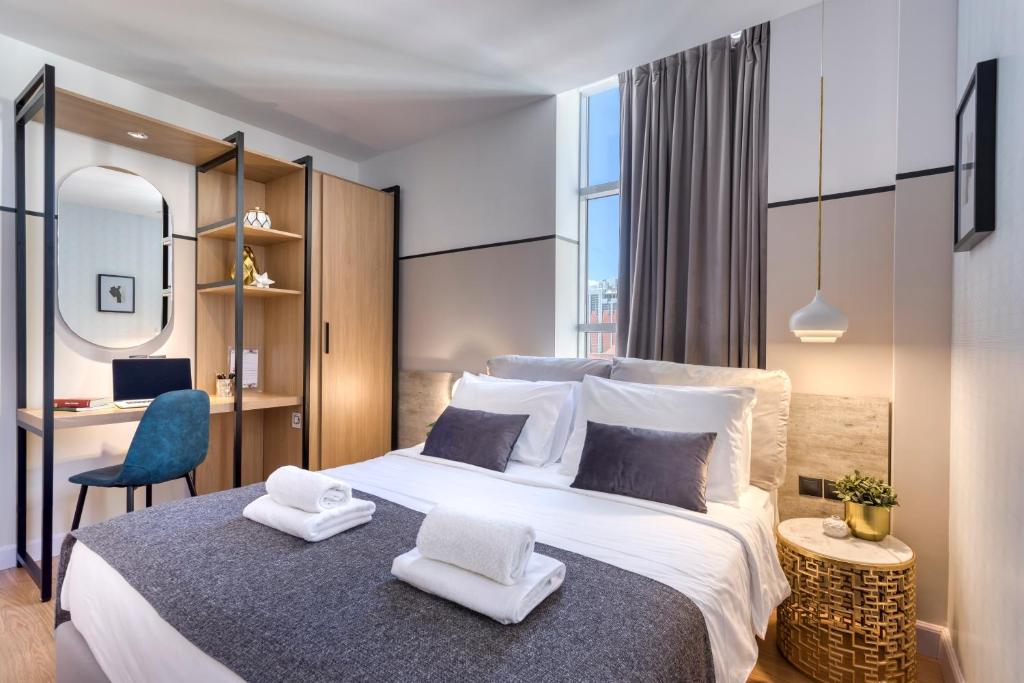 Сьюит (Номер-студио), The Pinnacle Athens