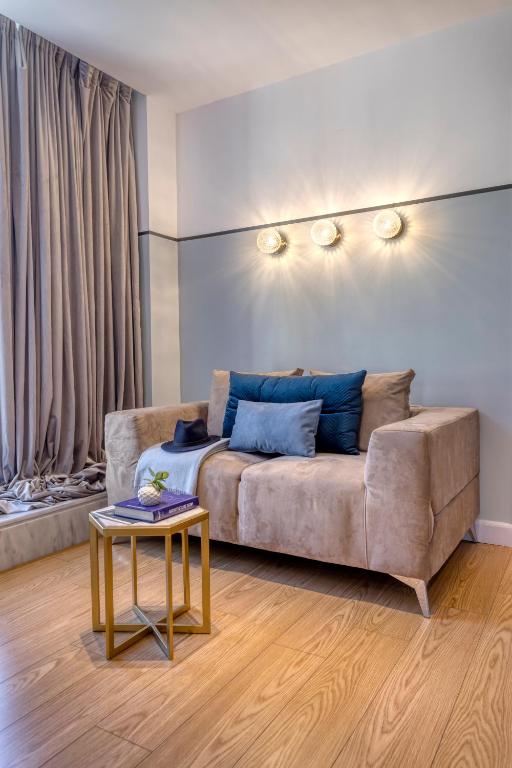 Сьюит (Улучшенный люкс), The Pinnacle Athens