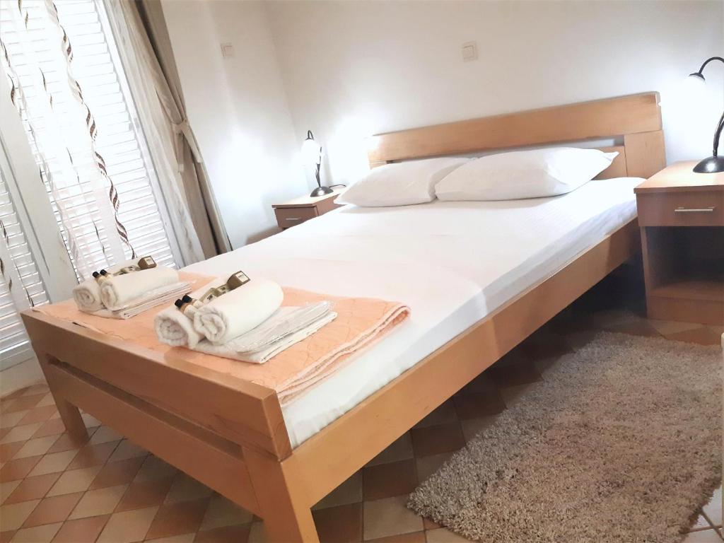 Двухместный (Двухместный номер эконом-класса с 1 кроватью), Garni Hotel Koral