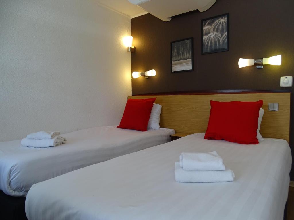 Двухместный (Улучшенный двухместный номер с 2 отдельными кроватями) отеля Value Stay Bruges, Брюгге