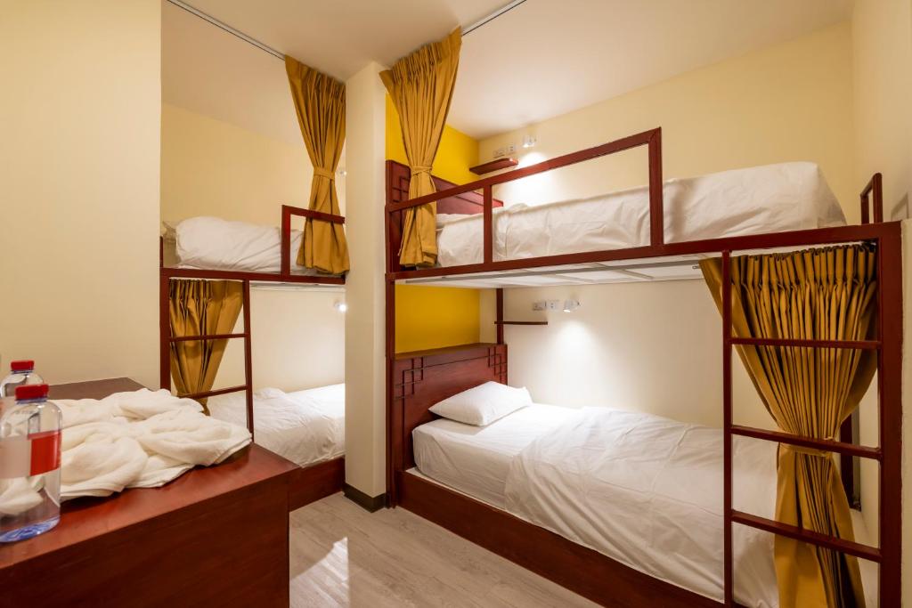 Номер (Кровать в общем номере для женщин с 4 кроватями) хостела Scala Hostel, Бангкок