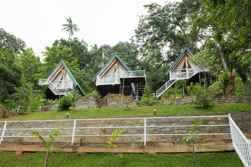 Номер (Улучшенное шале), Orchid Villa Kandy