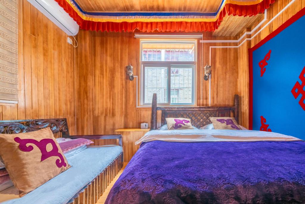 Двухместный (Двухместный номер с 2 отдельными кроватями) семейного отеля Home Away From Home, Шангри-Ла (Тибет)