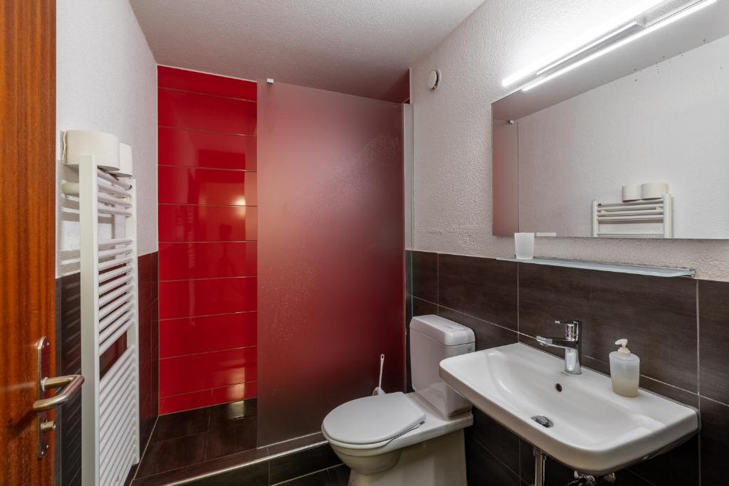Двухместный (Двухместный номер с балконом и общей ванной комнатой) отеля B&B Bettstatt-Neustadt, Люцерн