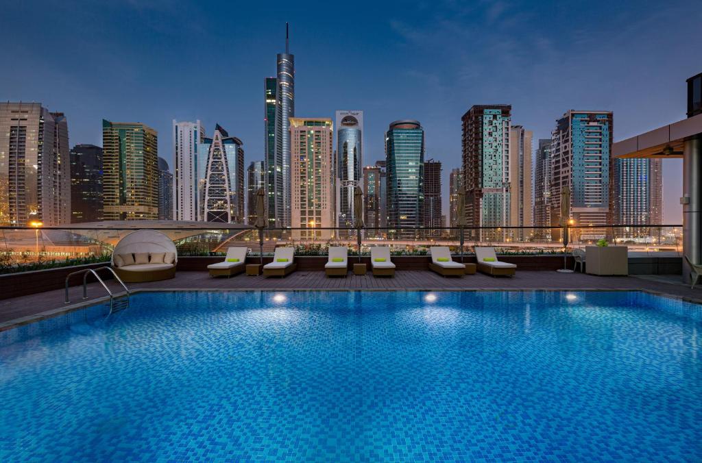 Отель Millennium Place Dubai Marina, Дубай