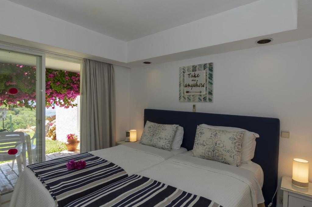Апартаменты (Апартаменты с 1 спальней и видом на море) курортного отеля Rocha Brava Village Resort, Карвуэйру