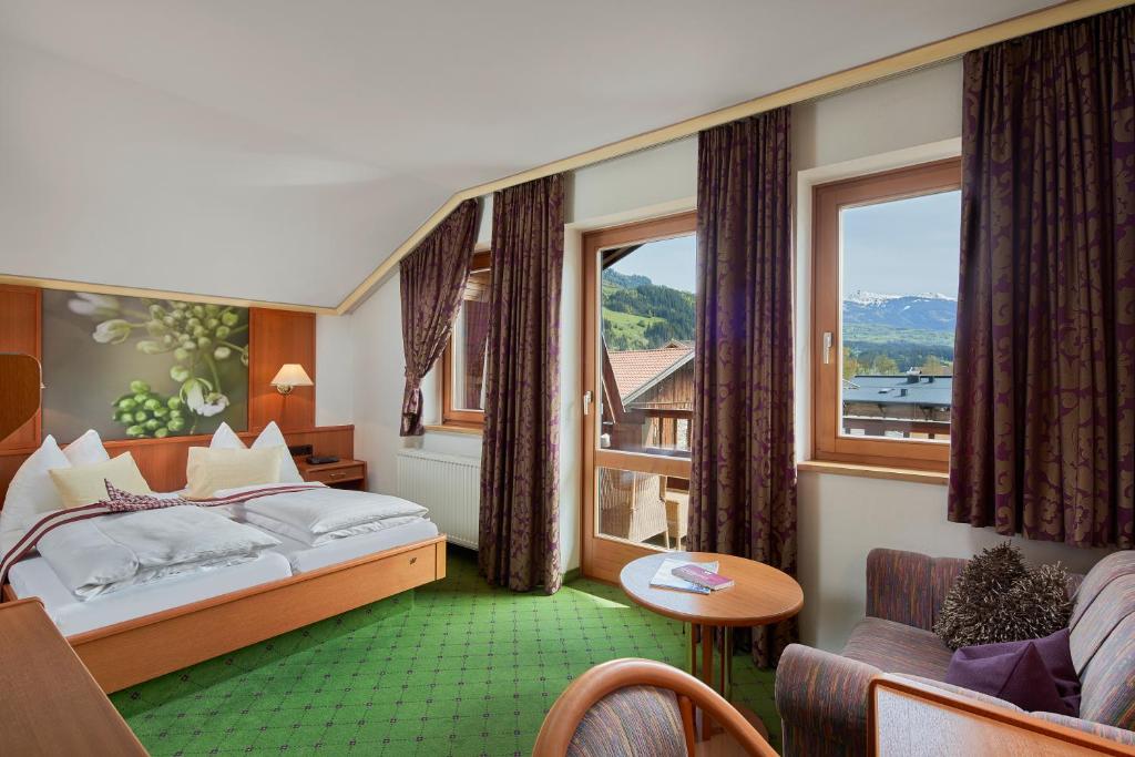Двухместный (Стандартный двухместный номер с 1 кроватью и балконом) отеля Wanderhotel Kirchner, Вальд
