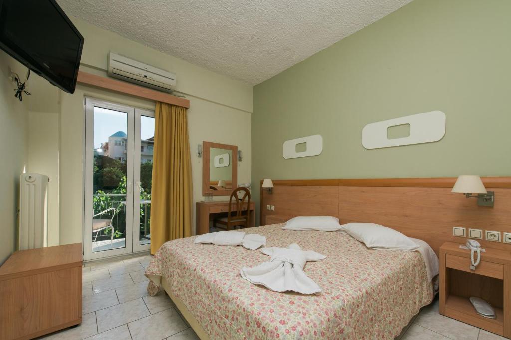 Двухместный (Двухместный номер с 1 кроватью или 2 отдельными кроватями) отеля Hotel Plaz, Селианитика