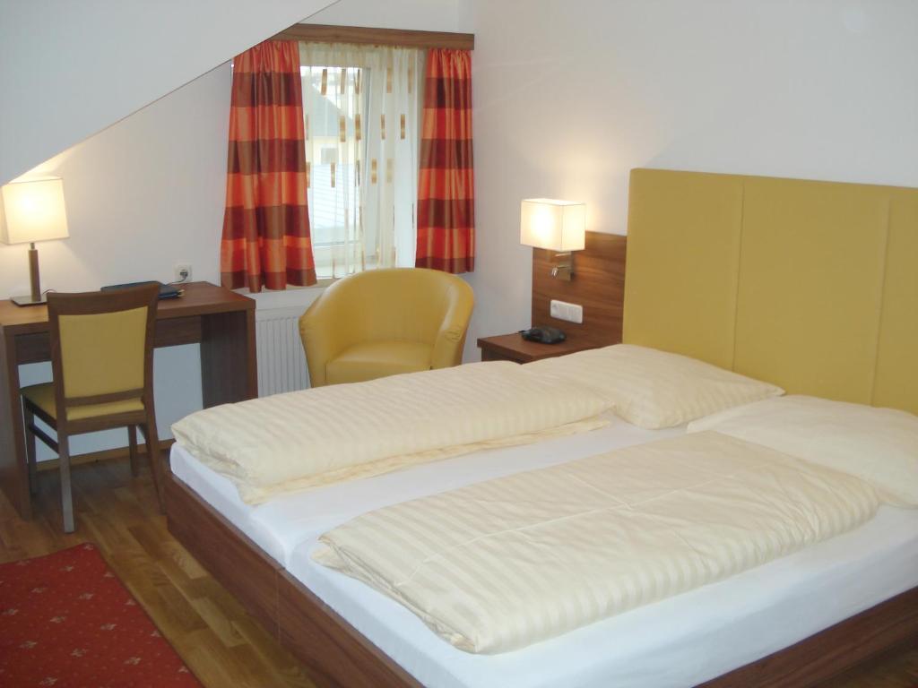 Двухместный (Двухместный номер с 1 кроватью или 2 отдельными кроватями) отеля Hotel Almtalerhof, Линц