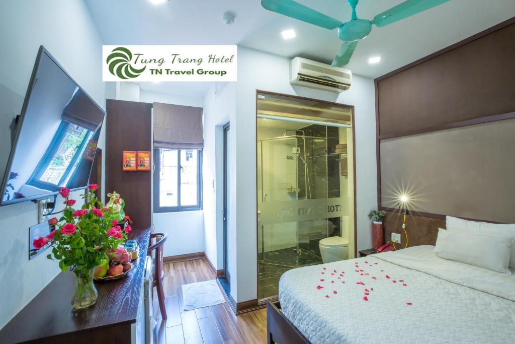 Двухместный (Двухместный номер Делюкс с 1 кроватью или 2 отдельными кроватями) отеля Tung Trang Hotel, Ханой