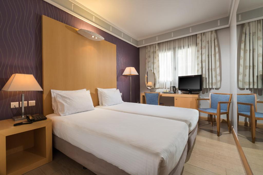Двухместный (Двухместный номер эконом-класса с 1 кроватью или 2 отдельными кроватями) отеля Central Hotel, Афины