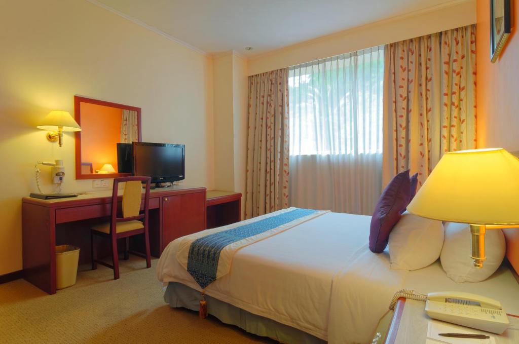 Сьюит (Люкс с гидромассажной ванной) отеля Hotel Shangri-la Kota Kinabalu, Кота-Кинабалу