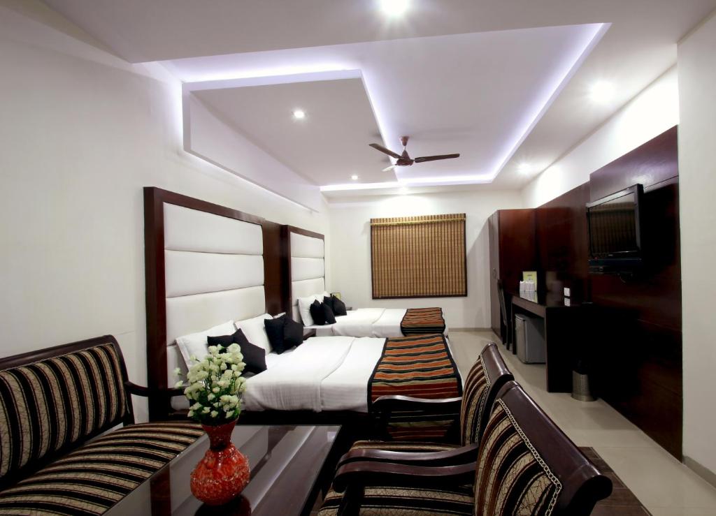 Семейный (Семейный номер), FabHotel Mohan International Paharganj