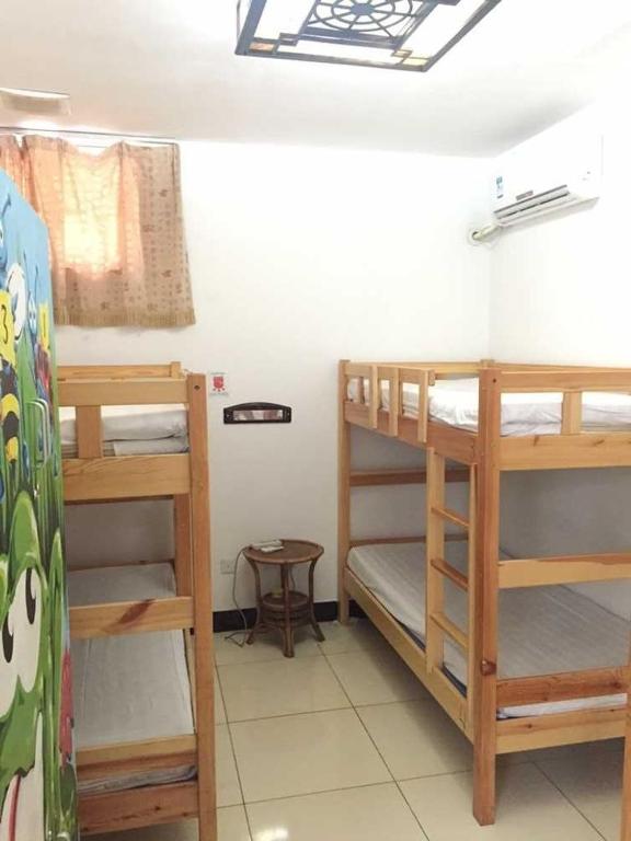 Трехместный (Basic Triple Room-only for China mainland citizens with Chinese ID card), Three Legged Frog Hostel