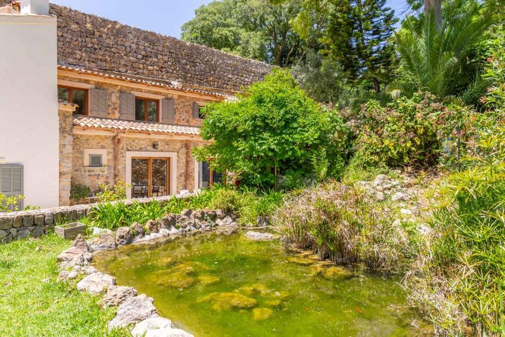 Вилла (Вилла), Mallorca Beautiful Villa with pool in Puigpunyent