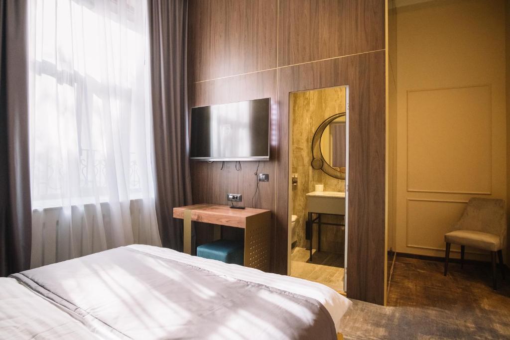 Двухместный (Улучшенный двухместный номер с 1 кроватью) отеля Siago Hotel, Клуж-Напока