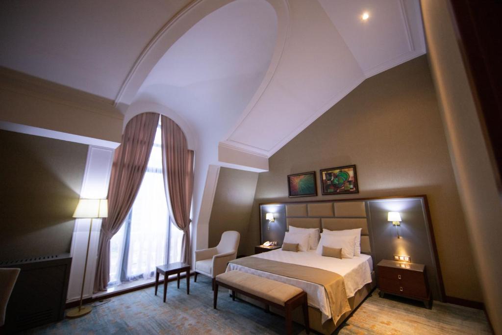 Двухместный (Стандартный двухместный номер с 1 кроватью) отеля Saat Meydani Nakhchivan, Нахичевань