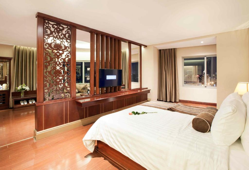 Сьюит (Представительский люкс) отеля Stay Hotel, Дананг