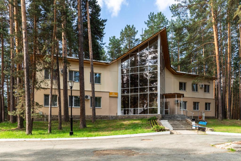 Baza Otdyha Salyut 3 Verhnyaya Sysert Sverdlovskaya Oblast Ceny 2021 Foto Oficialnyj Sajt 101hotels Com