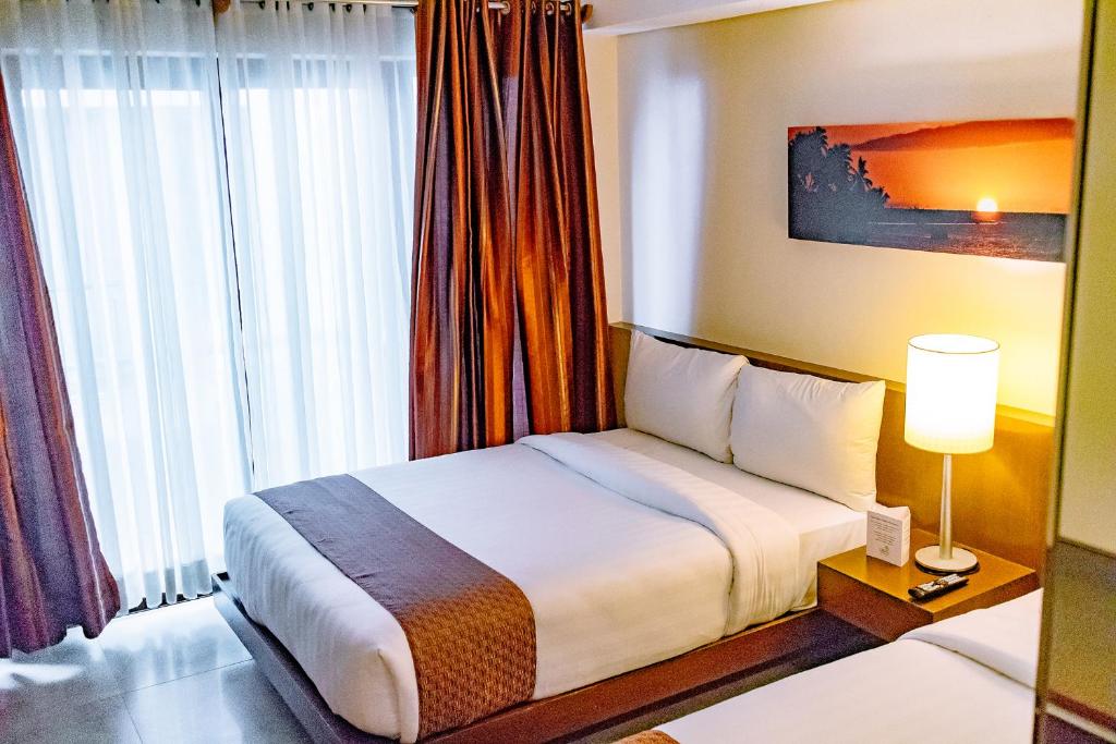 Двухместный (Номер Делюкс) курортного отеля Crown Regency Beach Resort, Боракай