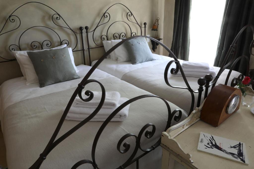 Двухместный (Представительский двухместный номер с 1 кроватью или 2 отдельными кроватями) отеля Chambres d'Hôtes Justin de Provence, Оранж