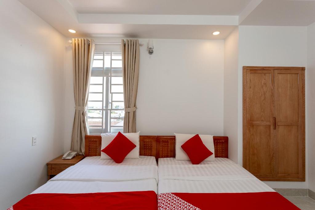 Двухместный (Стандартный двухместный номер с 2 отдельными кроватями) отеля OYO 255 Bao Phuc Hotel, Дуонг-Донг