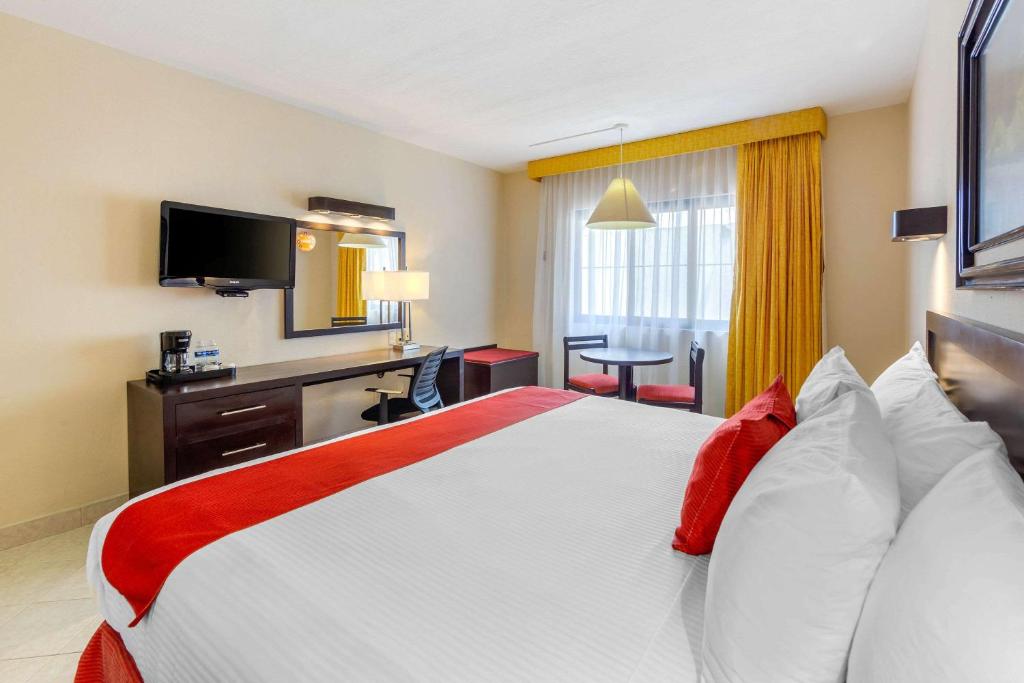 Двухместный (Номер с кроватью размера «king-size») отеля Quality Inn Tuxtla Gutierrez, Тустла-Гутьеррес