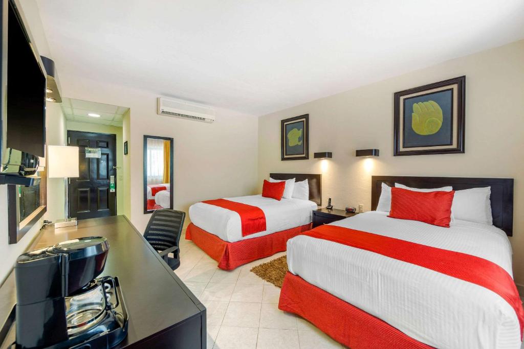 Двухместный (Двухместный номер с 2 двуспальными кроватями) отеля Quality Inn Tuxtla Gutierrez, Тустла-Гутьеррес