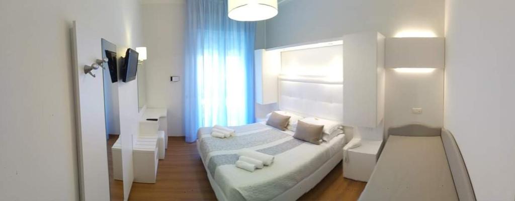 Двухместный (Двухместный номер с 1 кроватью) отеля Albergo Vittoria, Римини